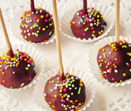 Prajitura pe bat – Cake Pops