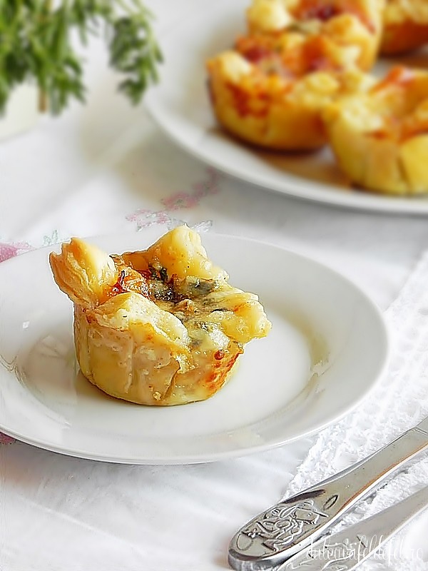 Cosulete de foietaj cu branza